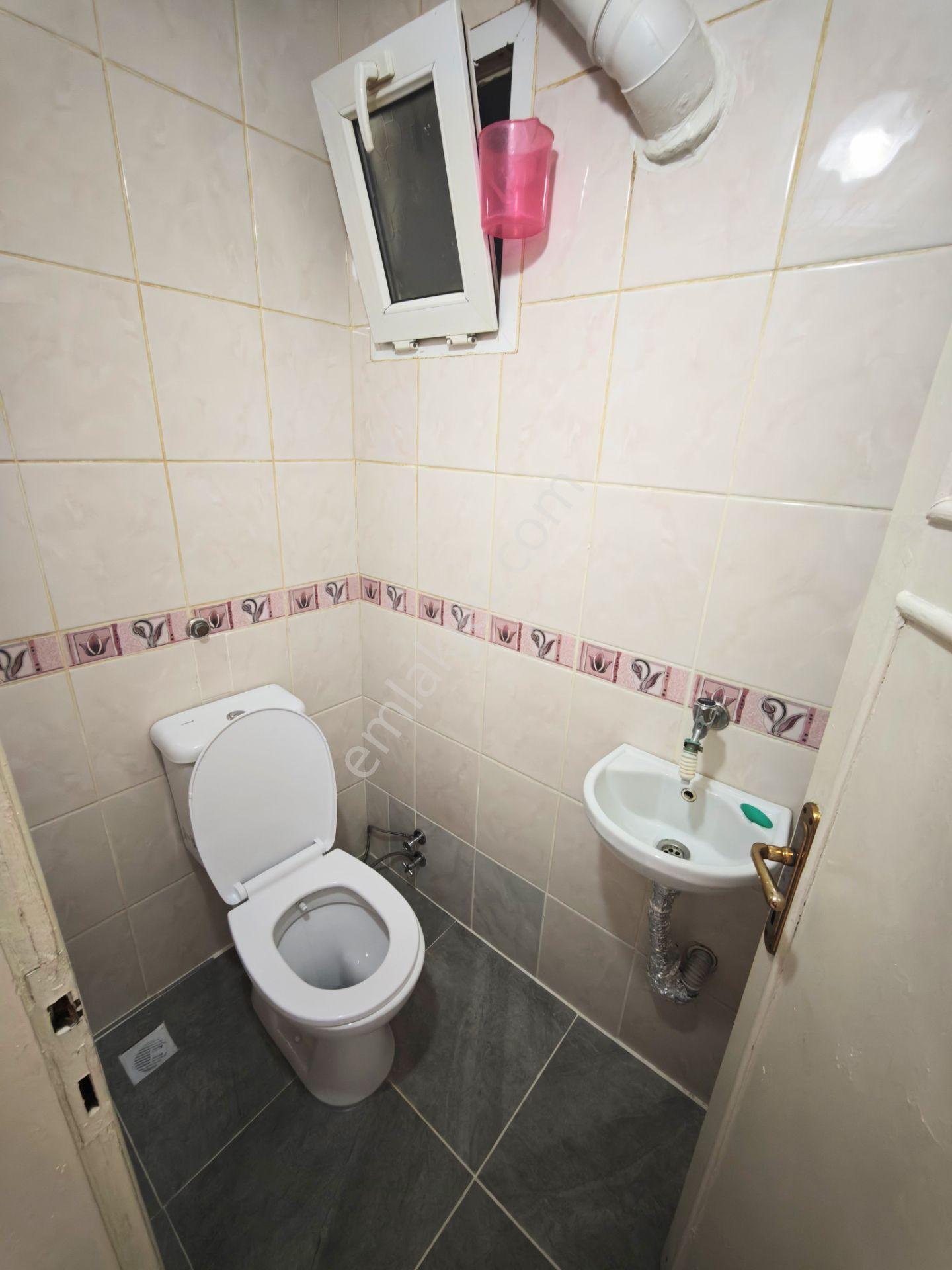 Gazi Mahallesi Kiralık Üni. Yakını, Arakat, İçi Yapılı 2+1 Daire - Görsel 7