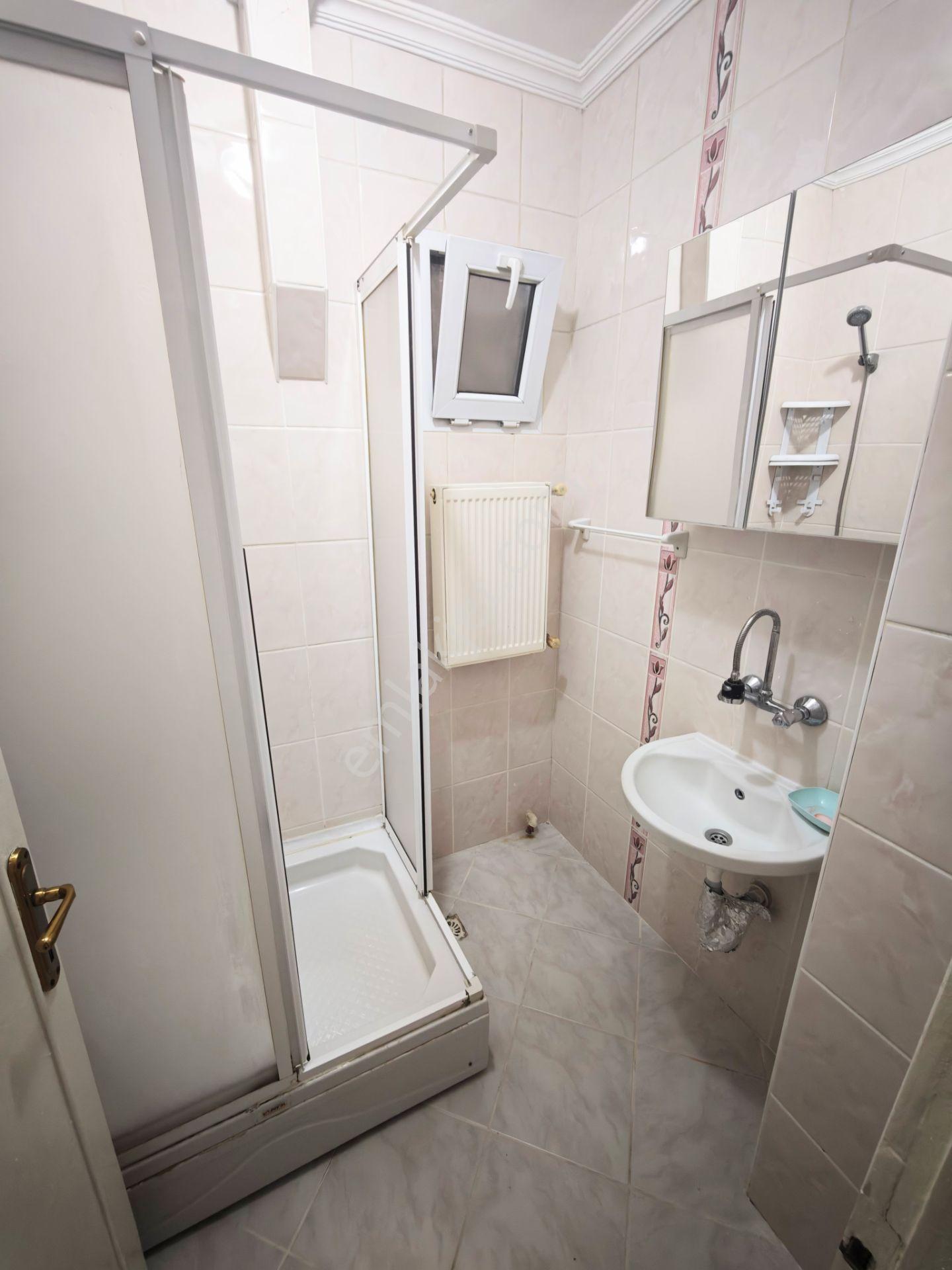 Gazi Mahallesi Kiralık Üni. Yakını, Arakat, İçi Yapılı 2+1 Daire - Görsel 6