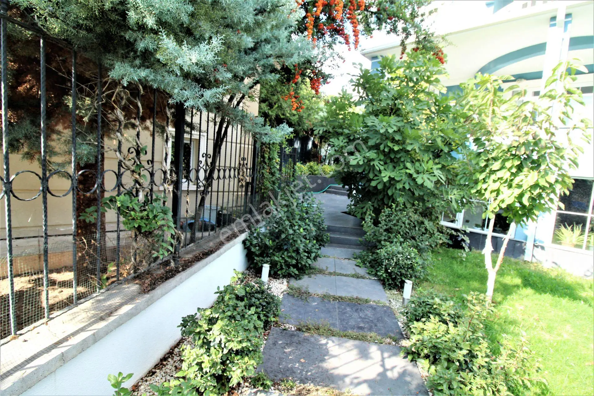 Alacaatlı Özlükent Villaları'nda Bağımsız, Kiralık Villa - Görsel 3