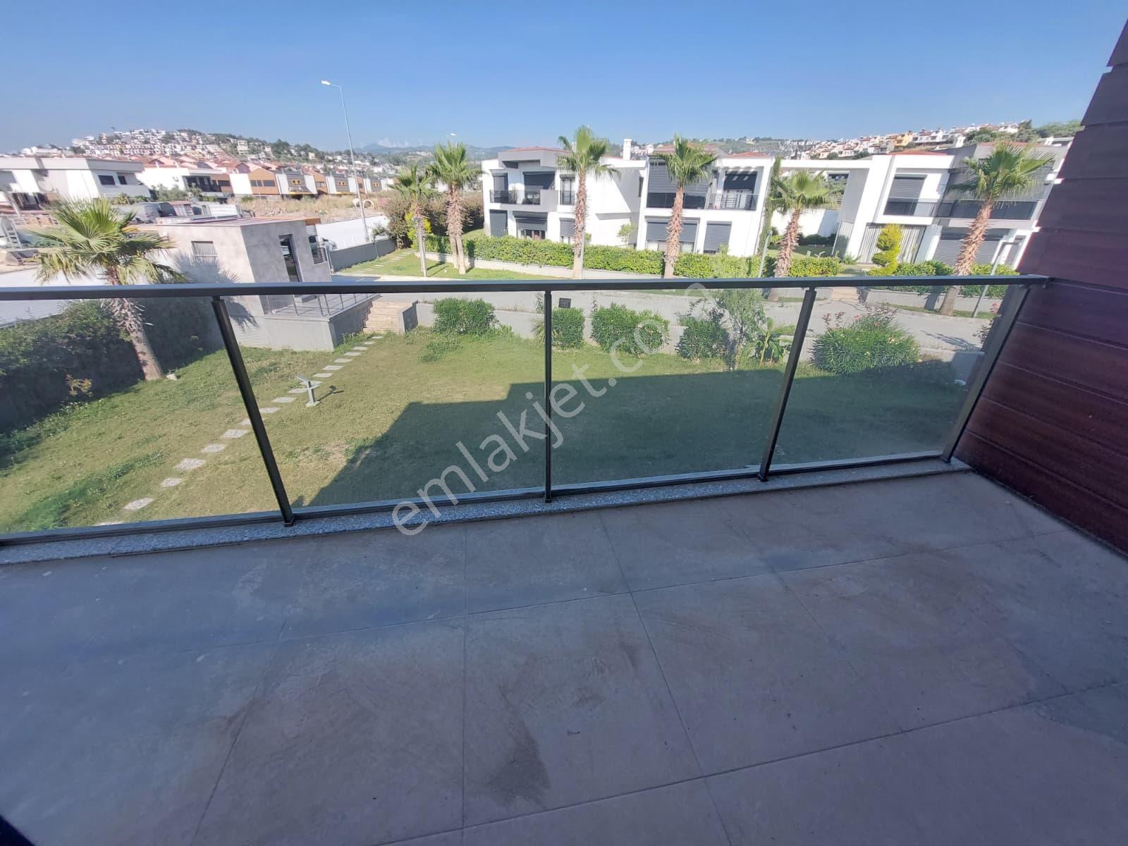 Kuşadası Alp Sahil Evleri'nde Denize 800 Mt. 1+1 Satılık Daire - Görsel 20