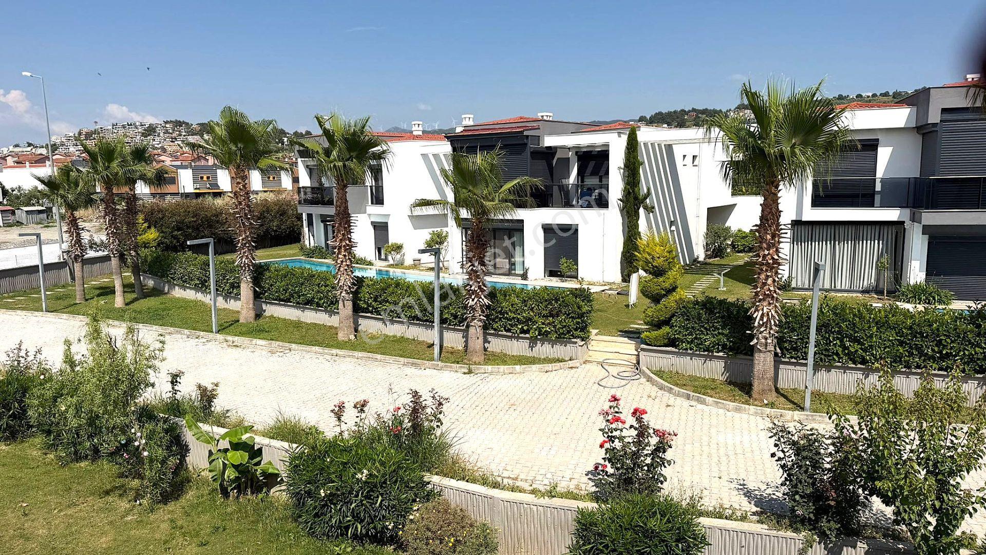 Kuşadası Alp Sahil Evleri'nde Denize 800 Mt. 1+1 Satılık Daire - Görsel 13