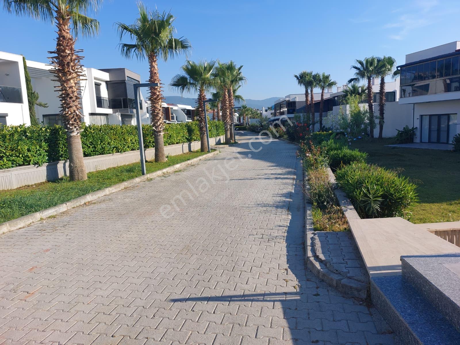 Kuşadası Alp Sahil Evleri'nde Denize 800 Mt. 1+1 Satılık Daire - Görsel 27