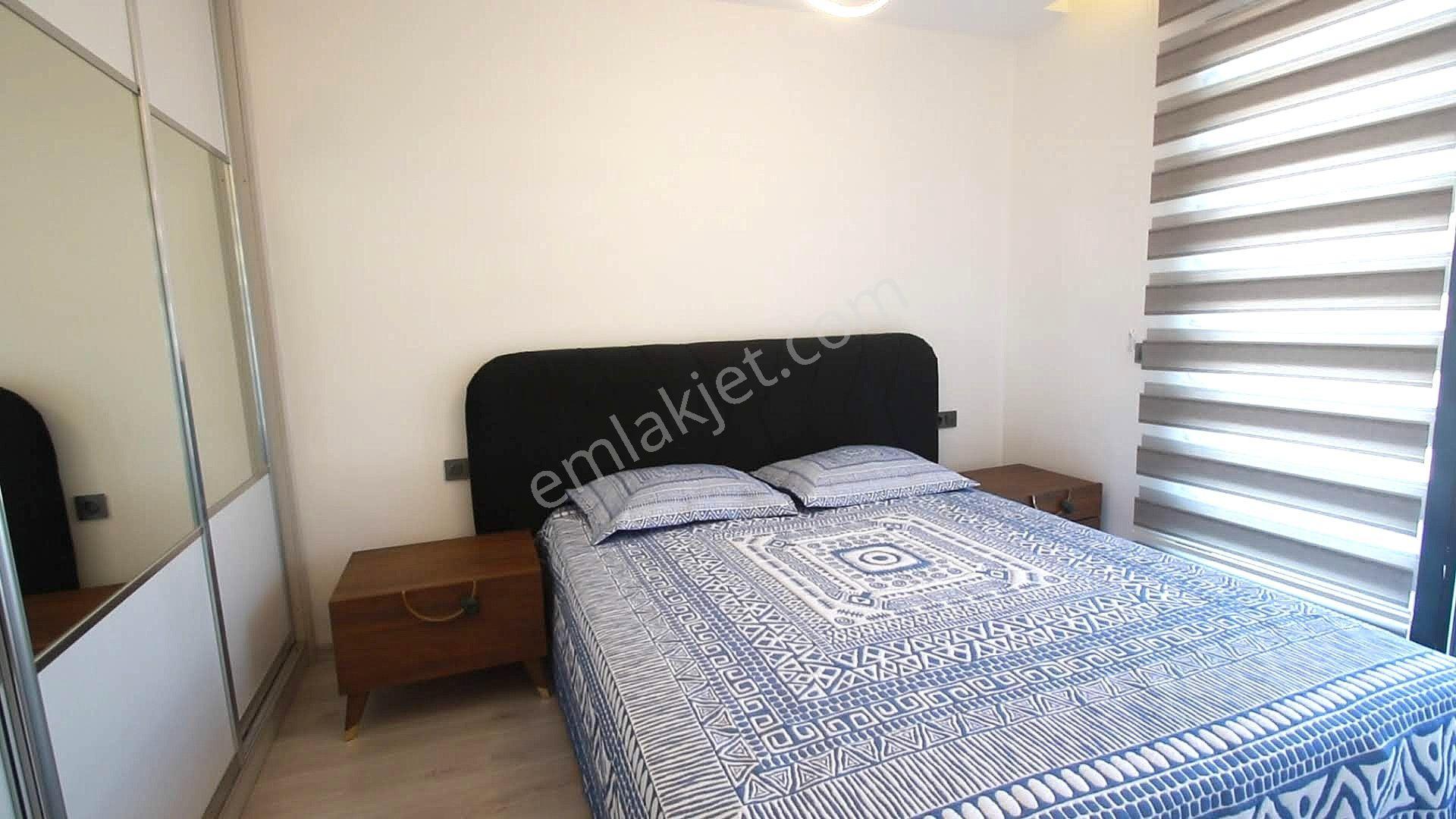 Kuşadası Alp Sahil Evleri'nde Denize 800 Mt. 1+1 Satılık Daire - Görsel 11
