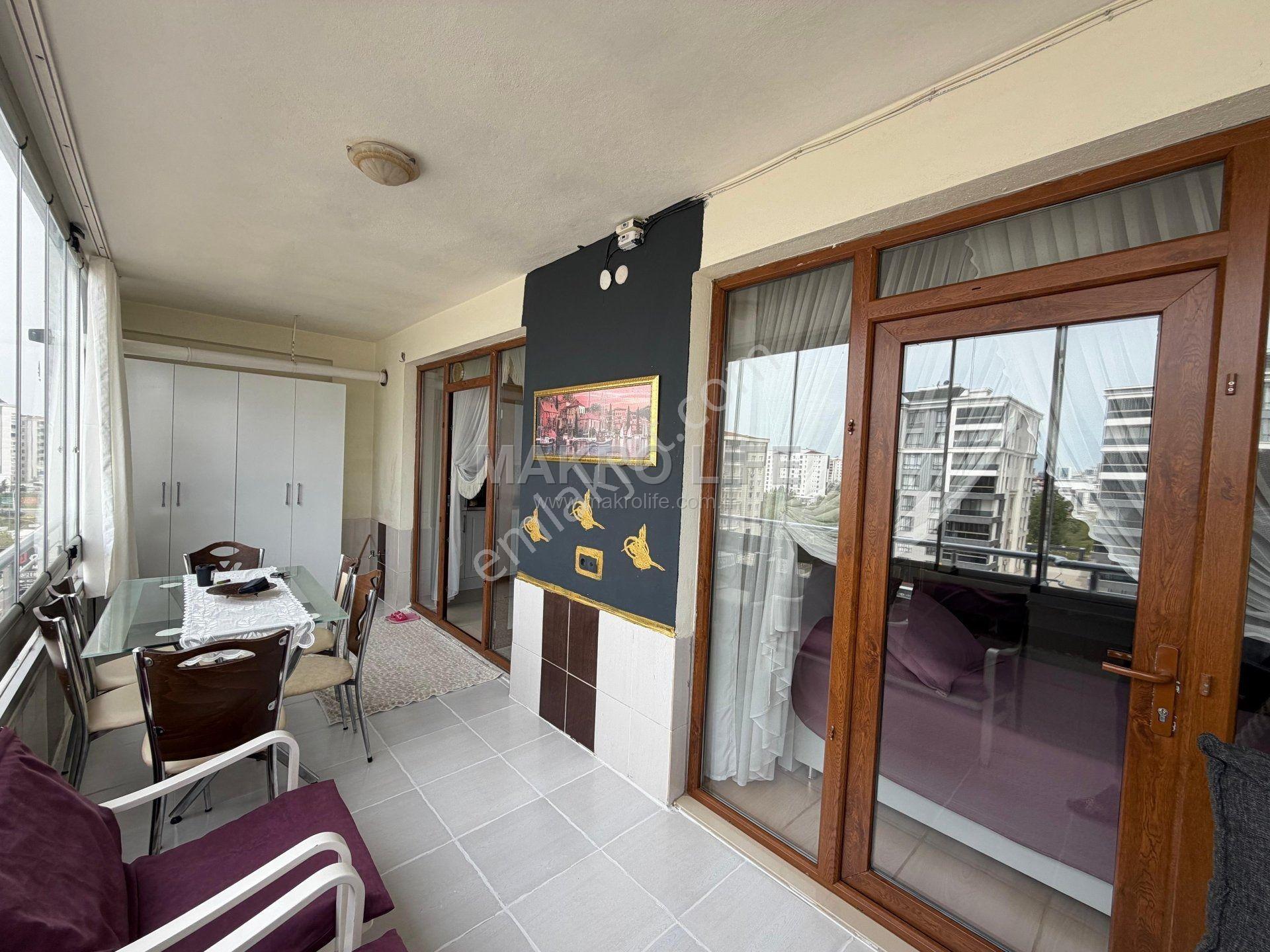 Bağcılar Araç Muayene Karşısı 3+1 Full Bakımlı Daire - Görsel 18