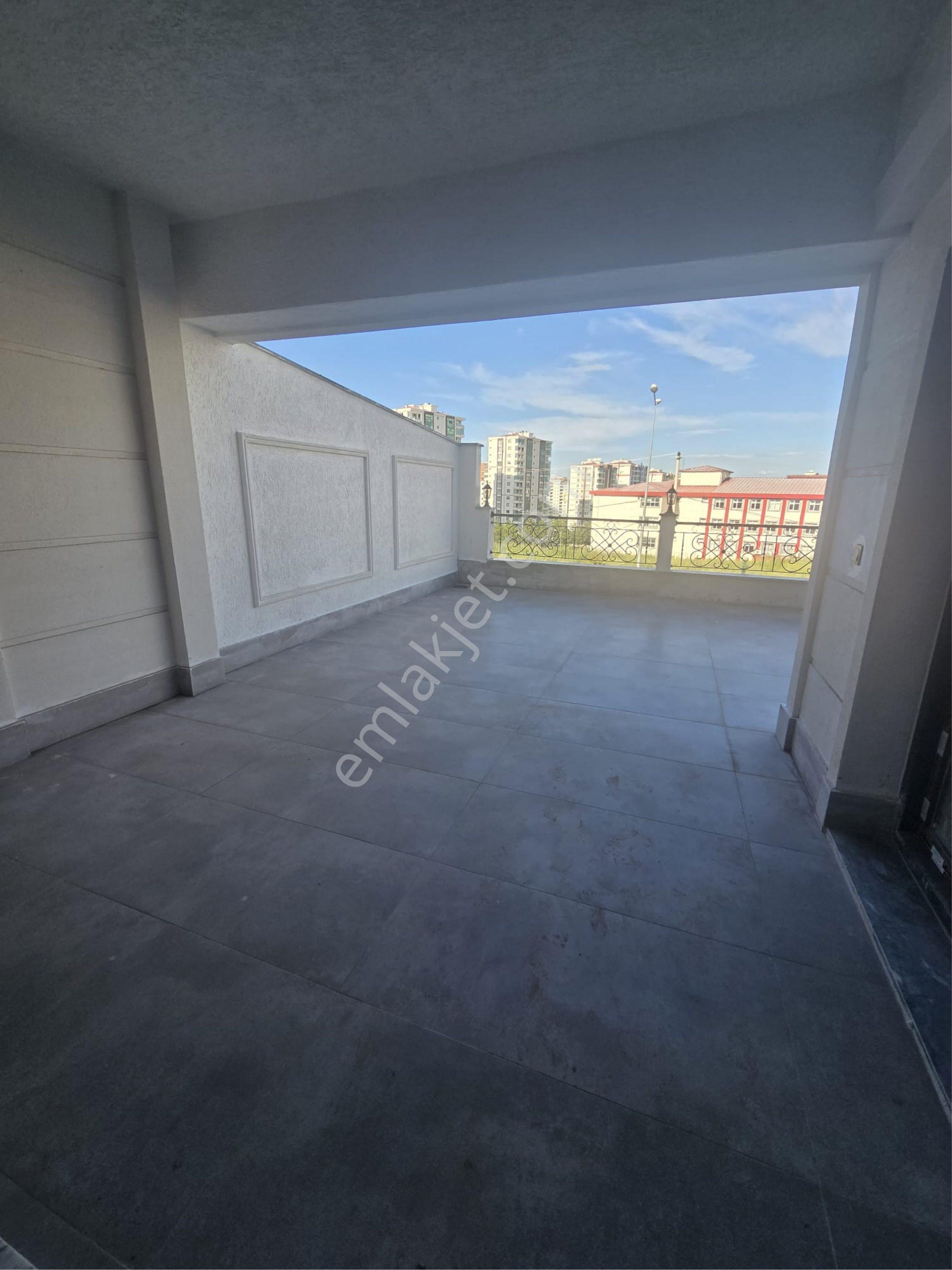Ay Yapıda Satılık Lüks Villa - Görsel 11