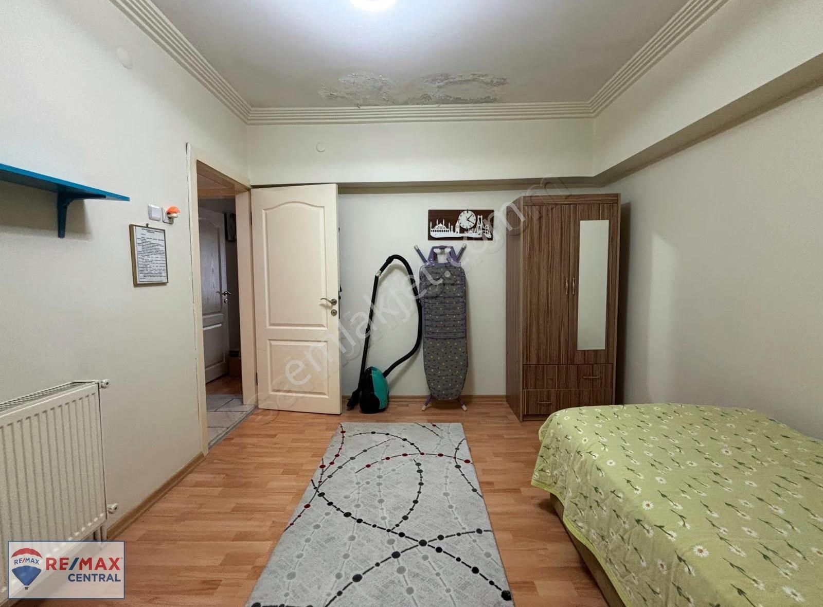 Remax Central'dan İstasyon Caddesinde Eşyalı Kiralık 3+1 Daire - Görsel 28