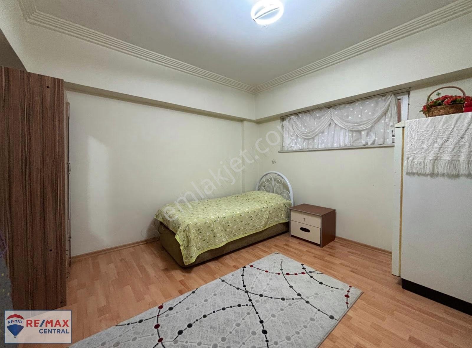 Remax Central'dan İstasyon Caddesinde Eşyalı Kiralık 3+1 Daire - Görsel 3