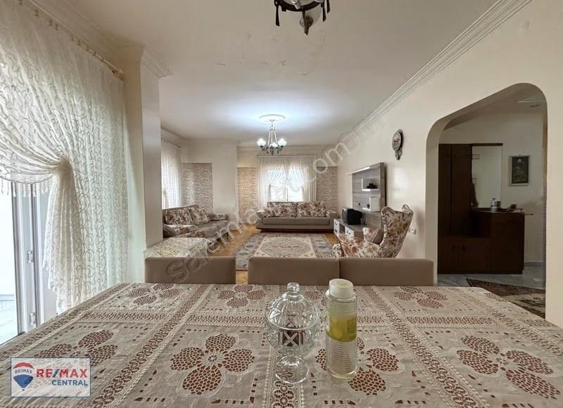 Remax Central'dan İstasyon Caddesinde Eşyalı Kiralık 3+1 Daire - Görsel 18