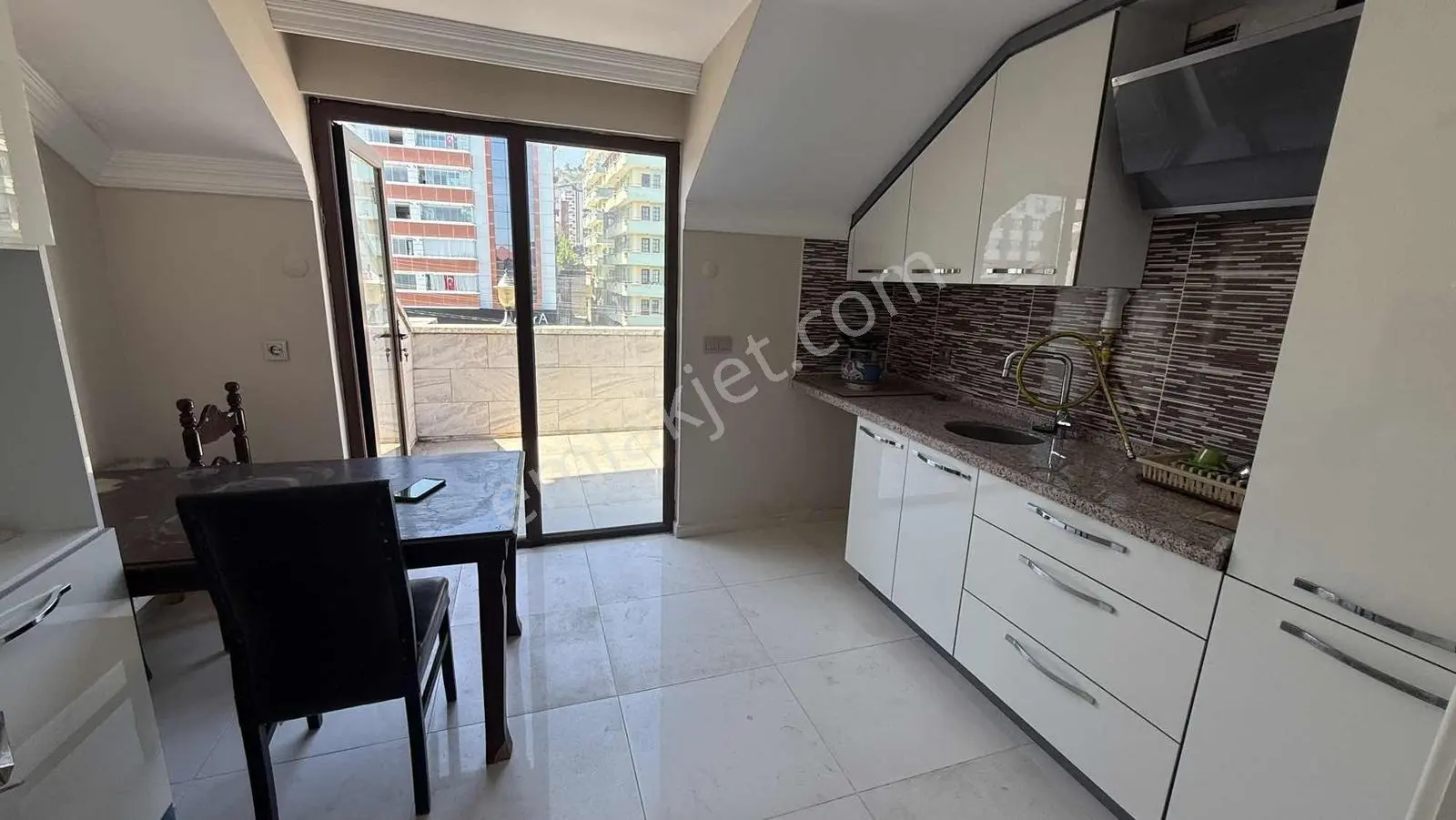 Turyap Trabzon-yıldızlı Mahallesi Denize Sıfır Kiralık Daire - Görsel 4