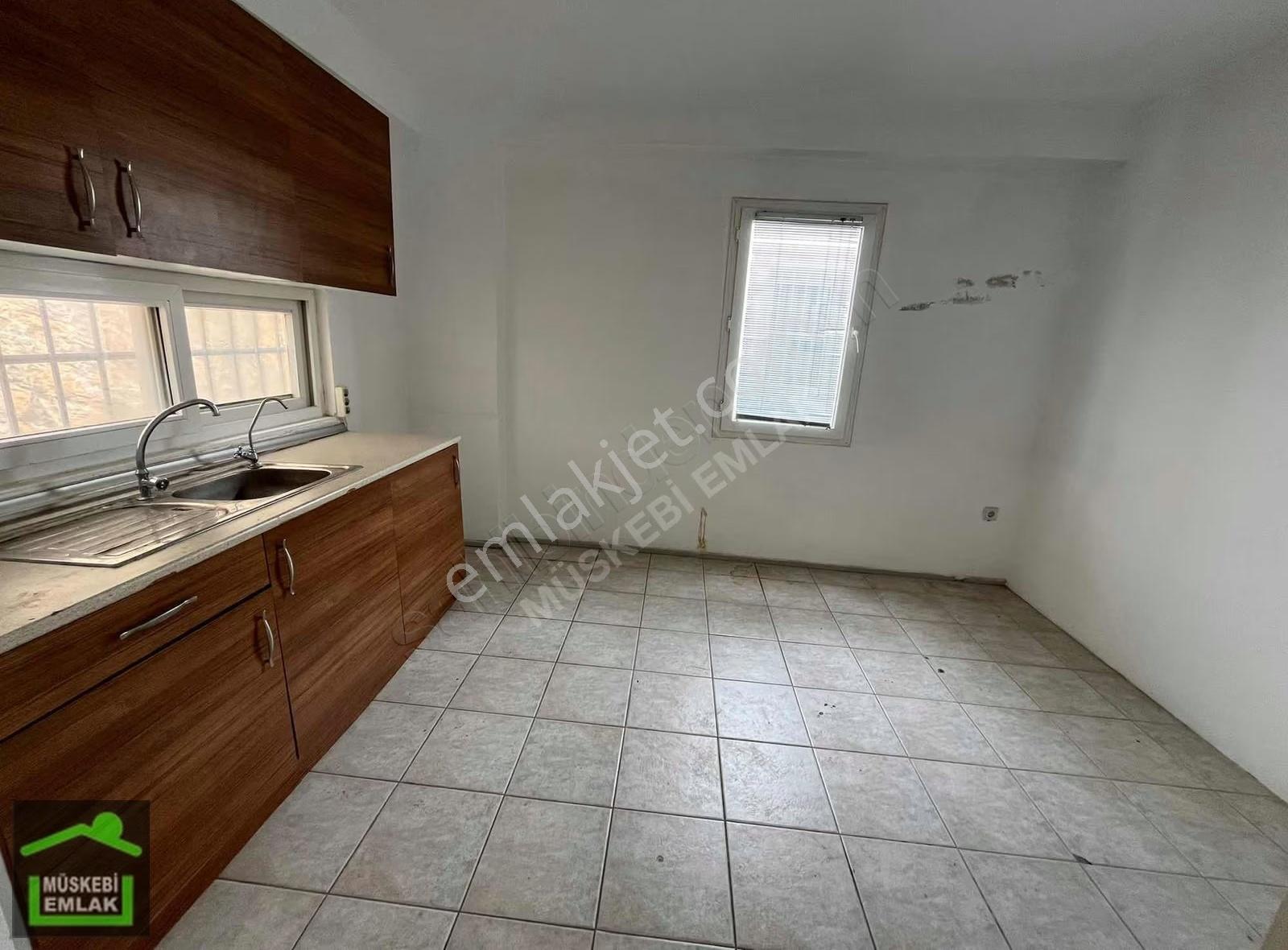 Bodrum Konacık Anayol Üzeri 3+1 Kiralık Üst Kat Ofis&işyeri - Görsel 3