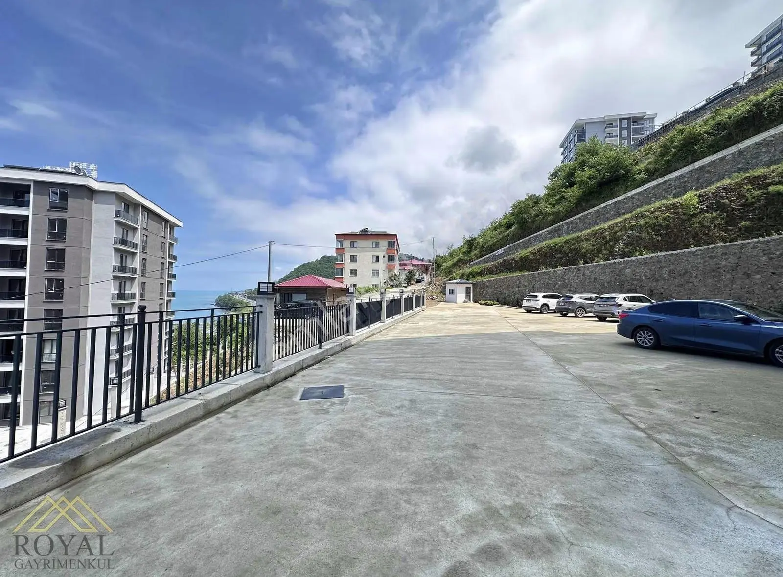 Trabzon Yomra'da Panoramik Deniz Manzaralı 3+1 Sıfır Daire - Görsel 2