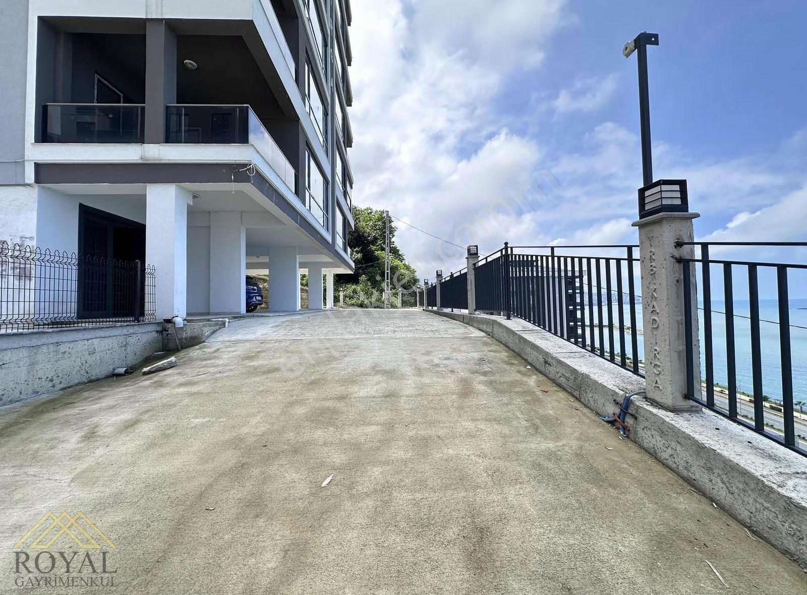 Trabzon Yomra'da Panoramik Deniz Manzaralı 3+1 Sıfır Daire - Görsel 3