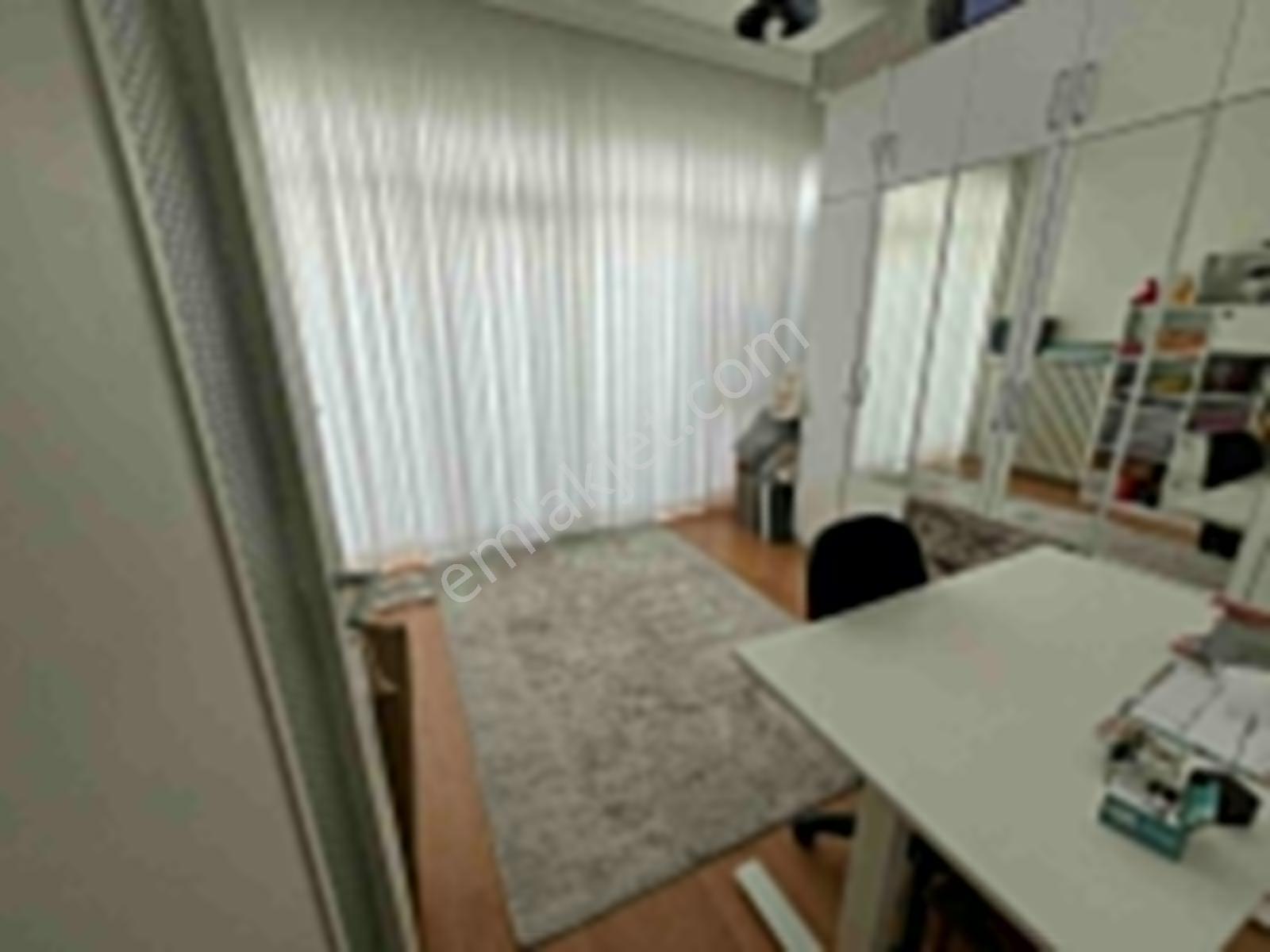 Küçükesat'ta 3+1 Ful Yapılı Eşyalı Kiralık Daire - Görsel 14