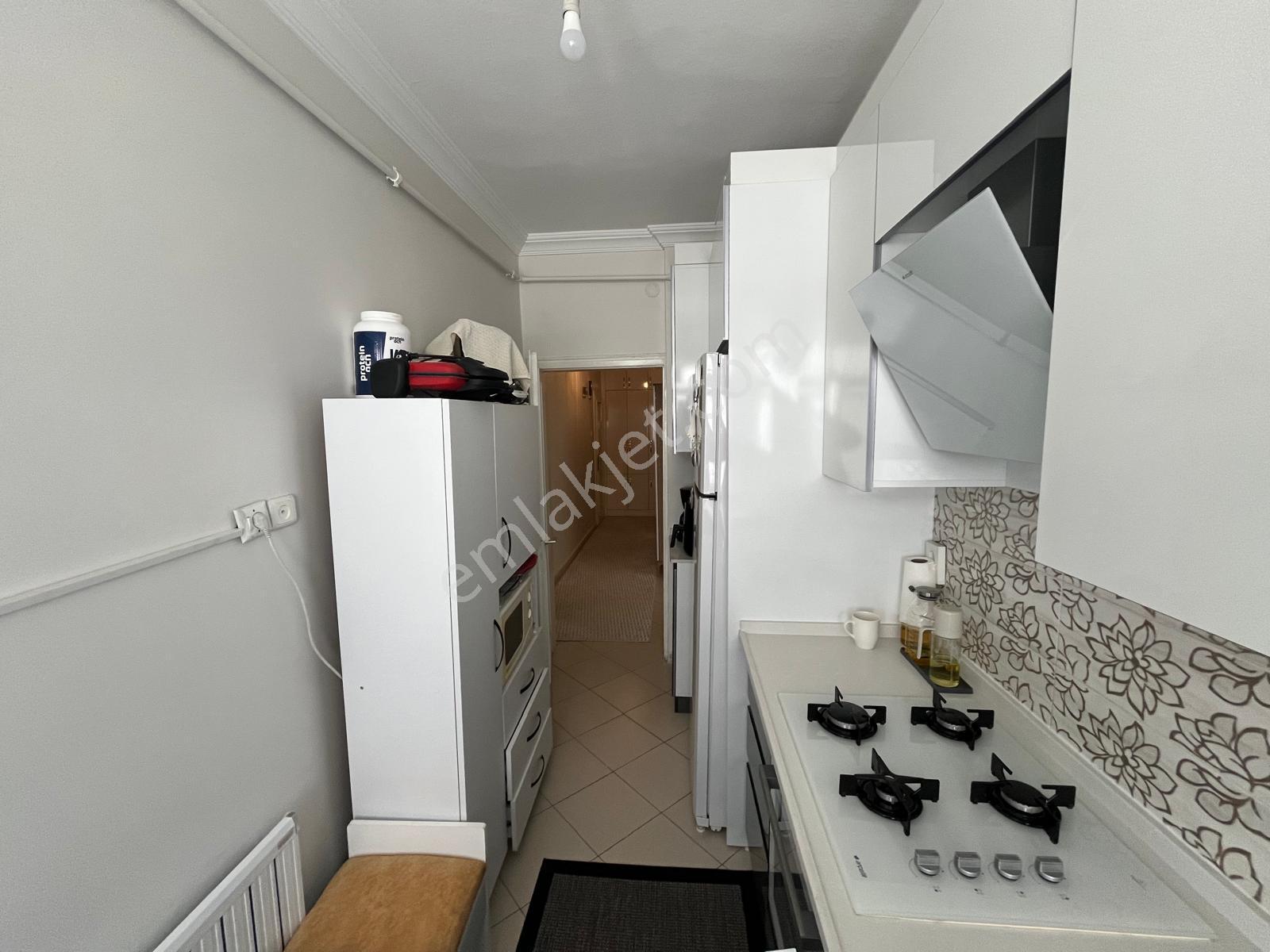 Küçükesat'ta 3+1 Ful Yapılı Eşyalı Kiralık Daire - Görsel 23