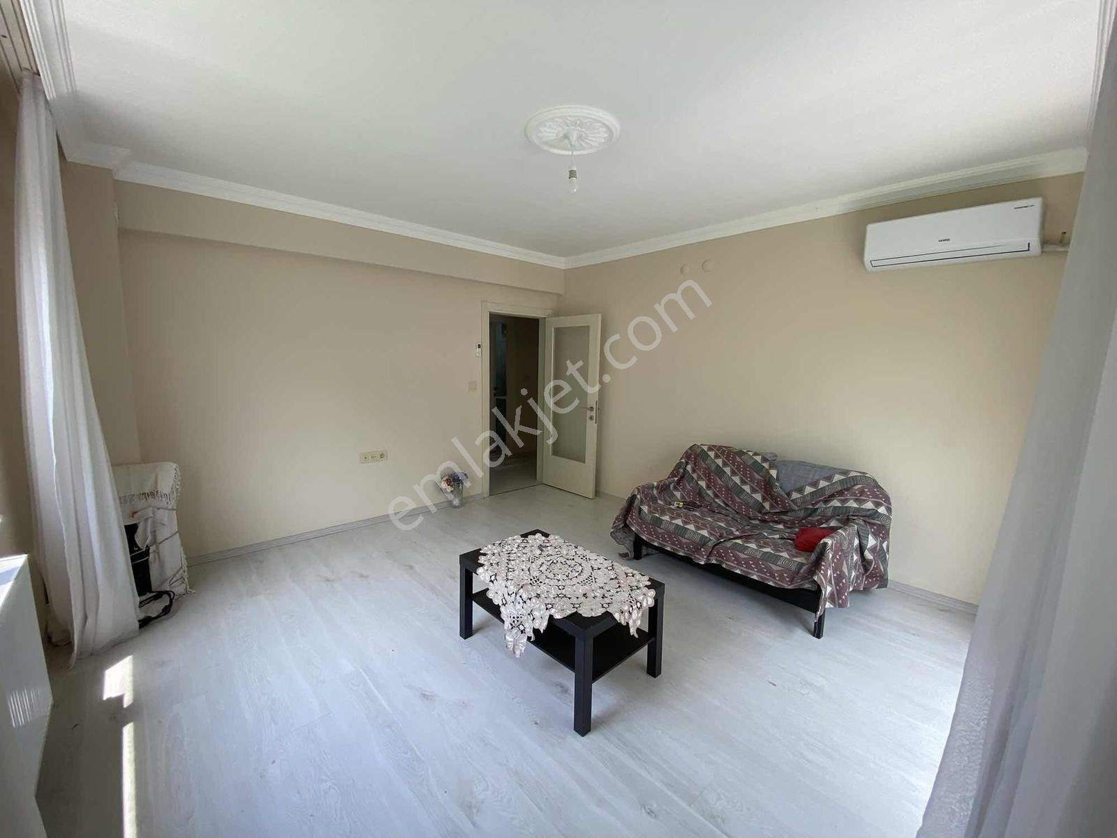 Türkan Emlaktan Otogarda Kısmi Eşyalı 1+1 Kiralık Daire - Görsel 4
