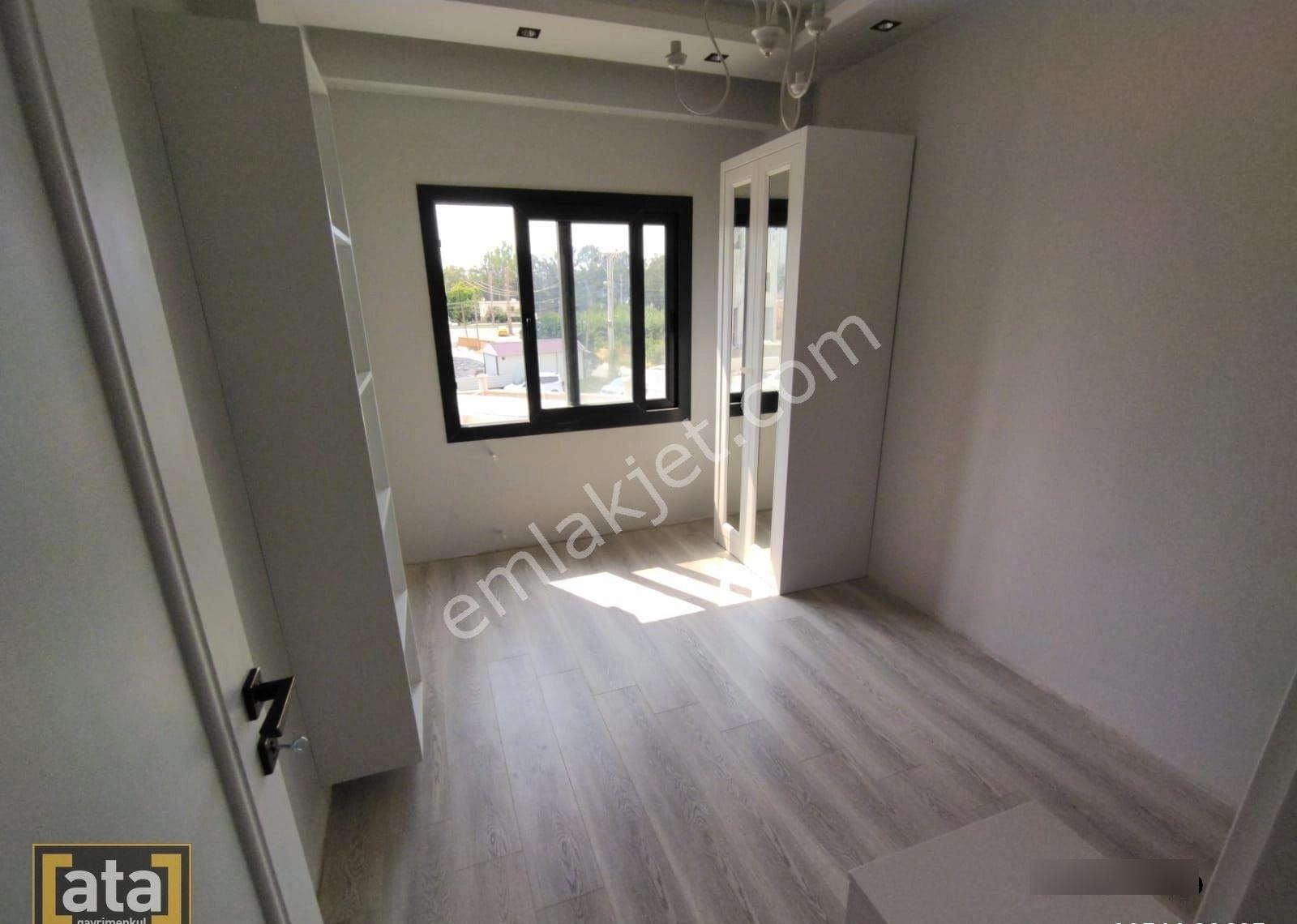 Mezitlide Yola 2. Parsel Site İçi Kombili Deniz Manzaralı - Görsel 17