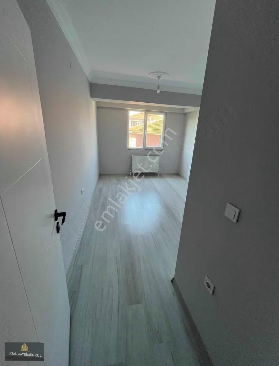Asal Gayrimenkulden Çiftlik Caddesinde 2+1 Kiralık Daire - Görsel 5