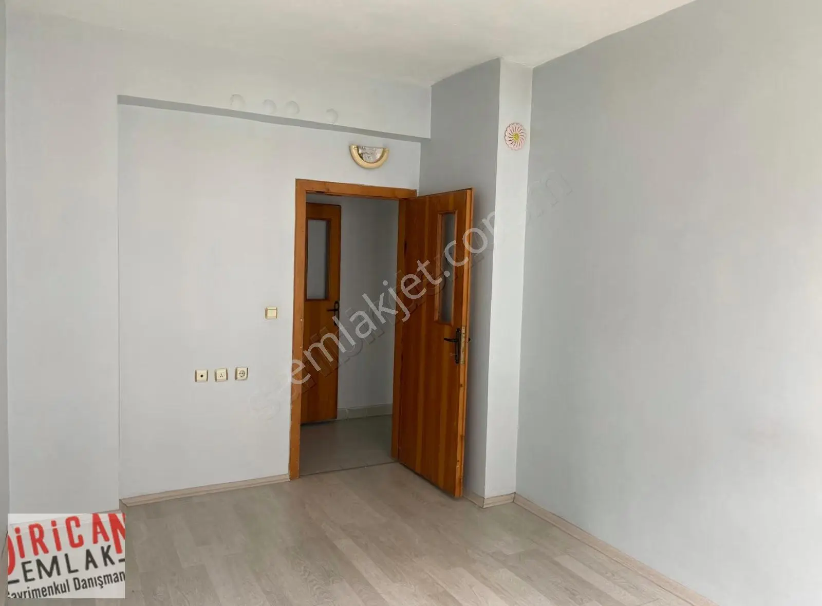 Konya Yazır Mah.otogar Arkası Teiaş Bitişiği Ara Kat 3+1 Kiralık - Görsel 2