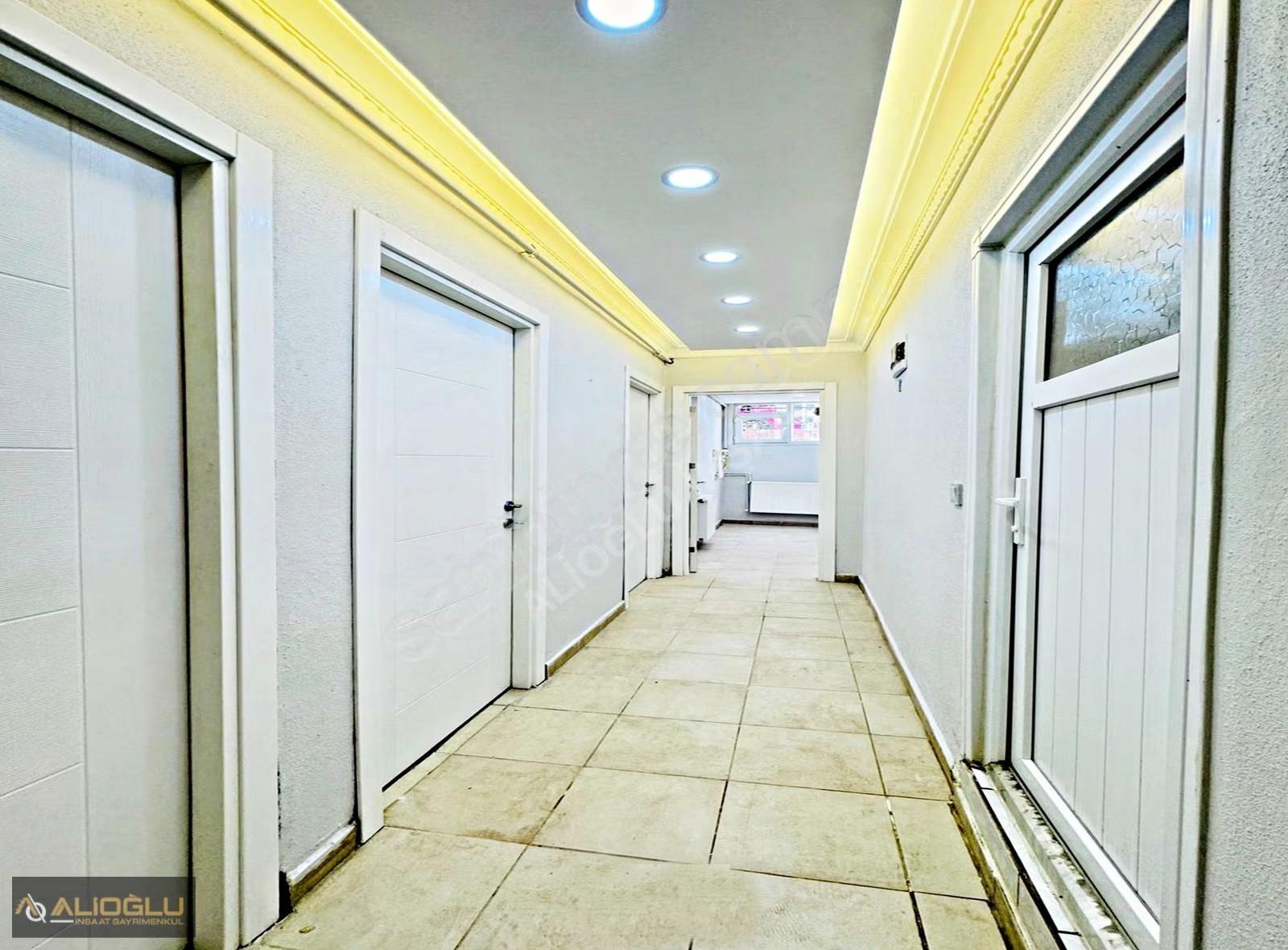 Cam Seviyesi Yüksek Merkezi Konumda Masrafsız 2+1 Daire - Görsel 23