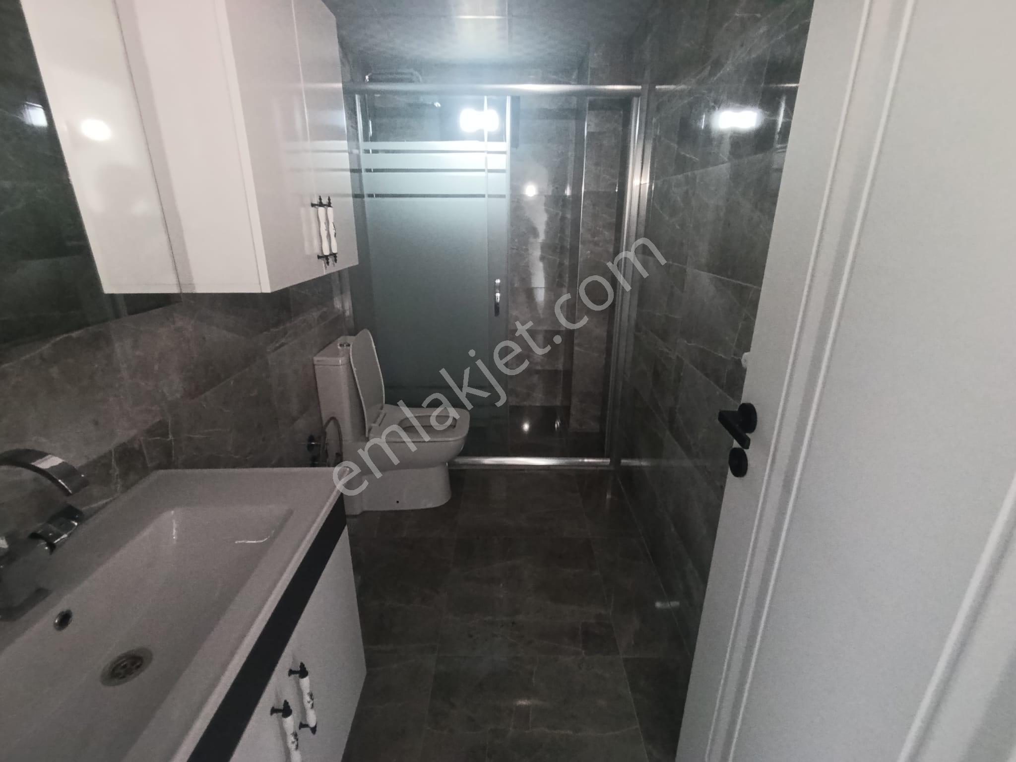 Remax Land'dan Emlaklarda Hürriyet Mahallesinde Kiralık 1+1(boş) - Görsel 13