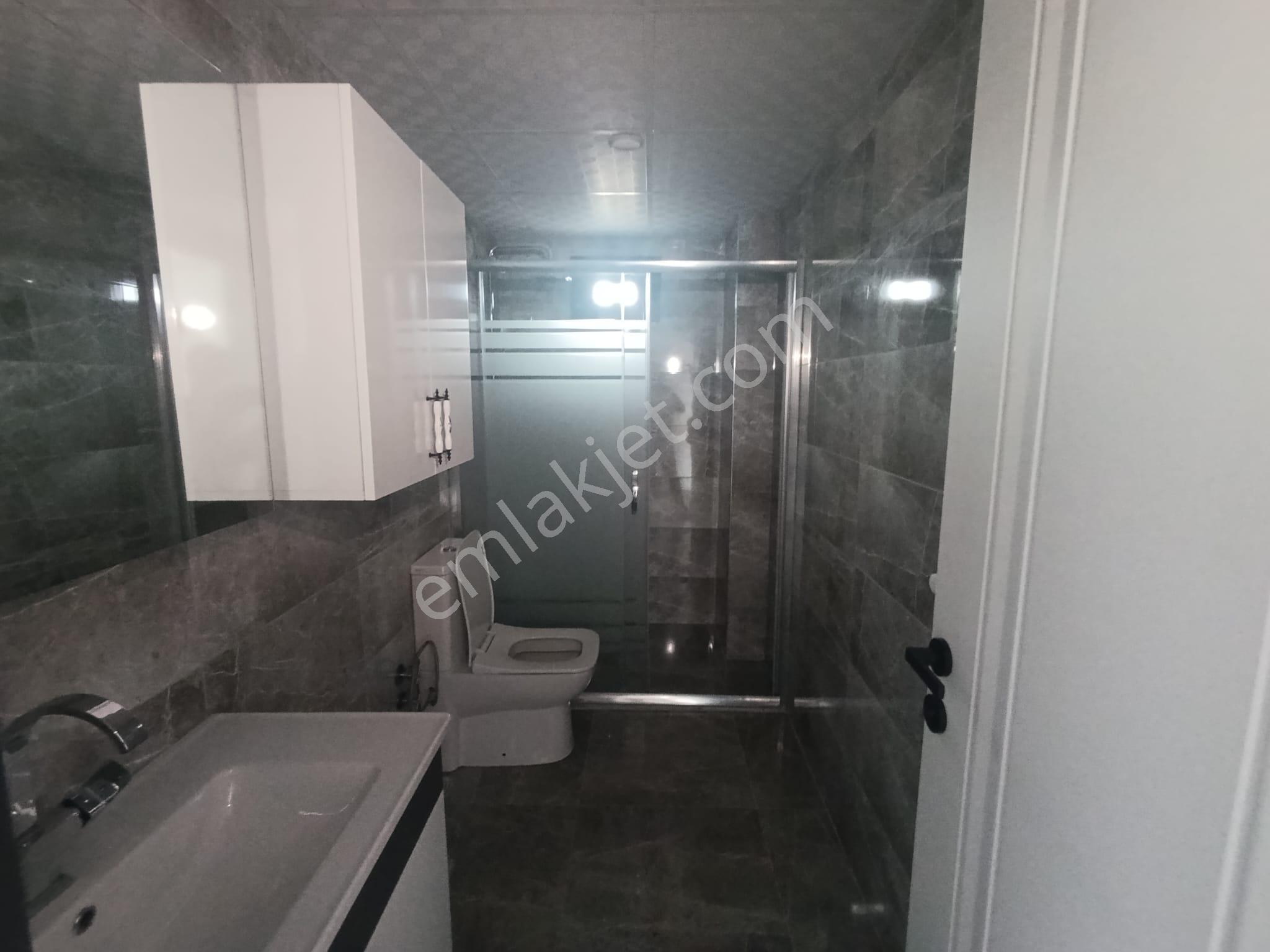 Remax Land'dan Emlaklarda Hürriyet Mahallesinde Kiralık 1+1(boş) - Görsel 12
