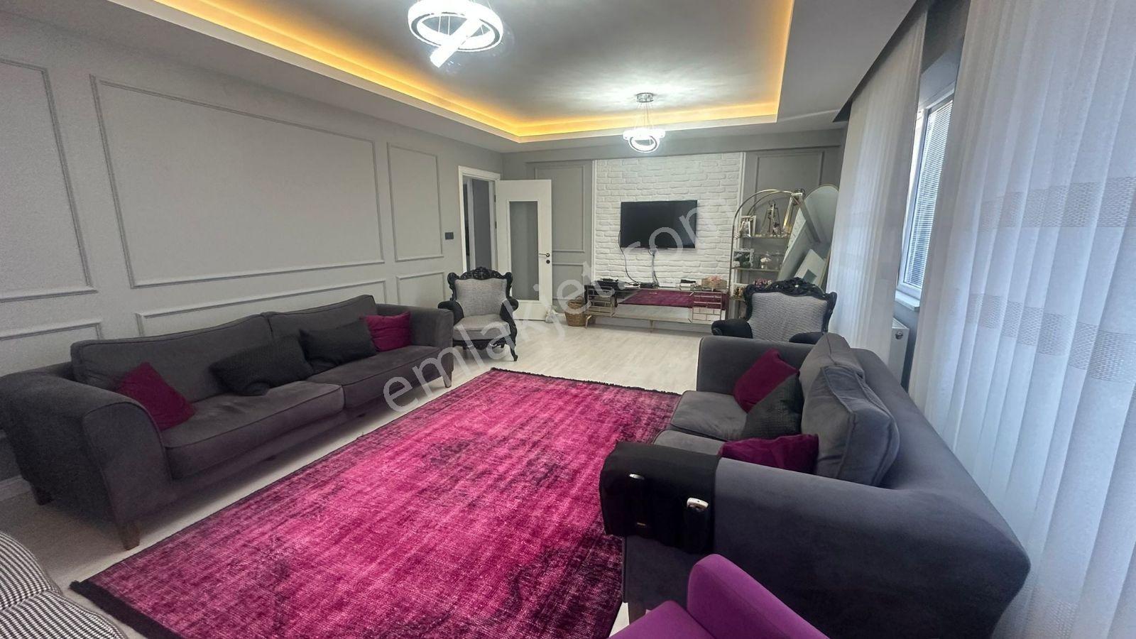 Remax-hür Fatma Yıldız Dan Serdivan Abdülhamid-1 Sit. Satılık - Görsel 8