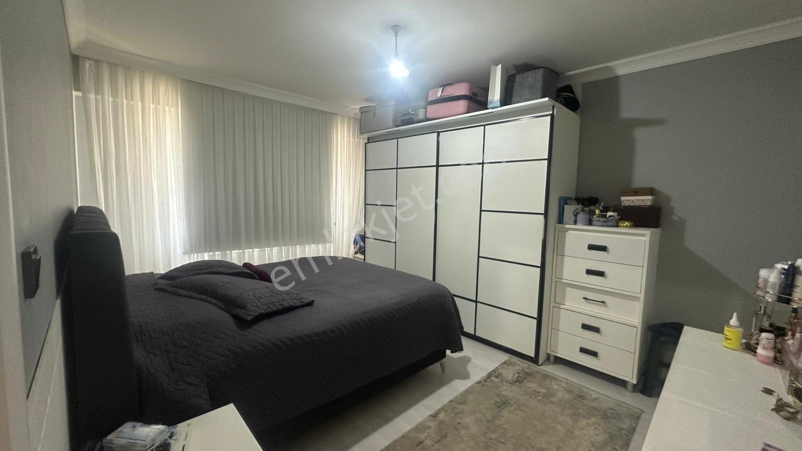 Remax-hür Fatma Yıldız Dan Serdivan Abdülhamid-1 Sit. Satılık - Görsel 18