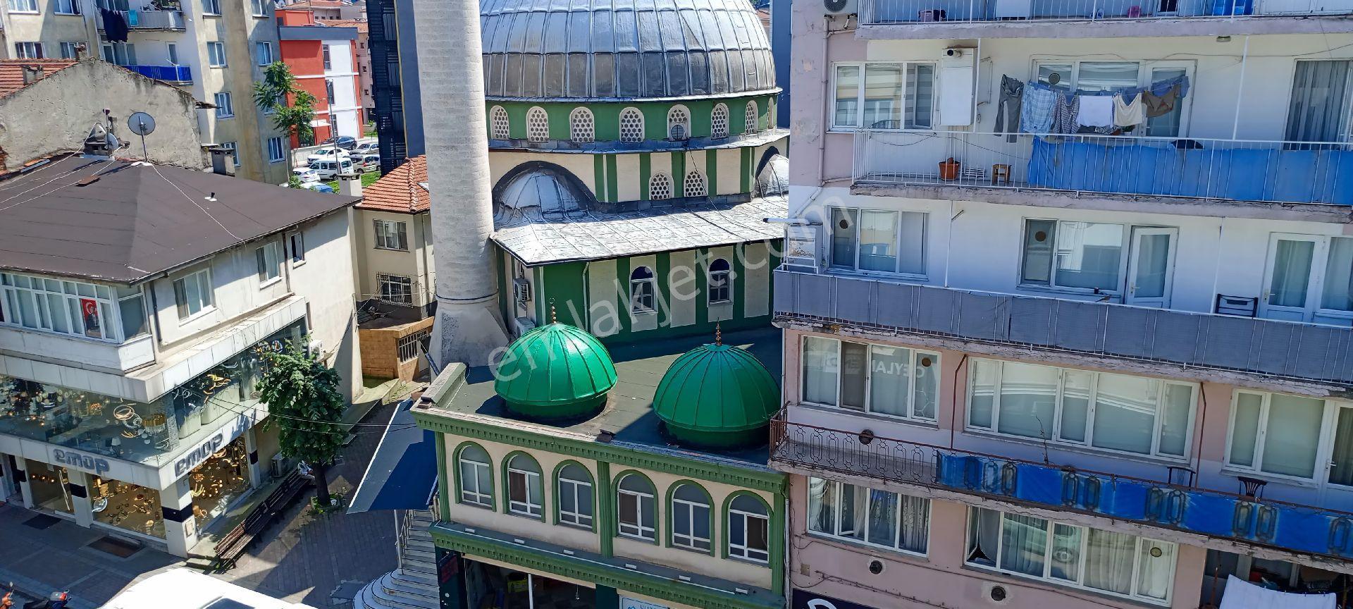 My Ekipdenbursa Kentmeydanına Yakin Kiralık Eşyalı Daireler - Görsel 16