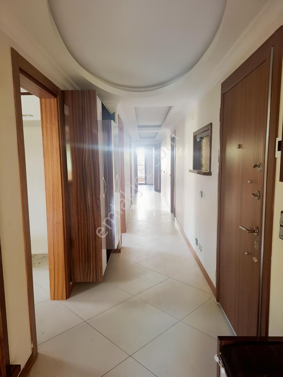 Kuşadası Marinada Elit Site İçerisinde 3+1 Satılık Daire - Görsel 28