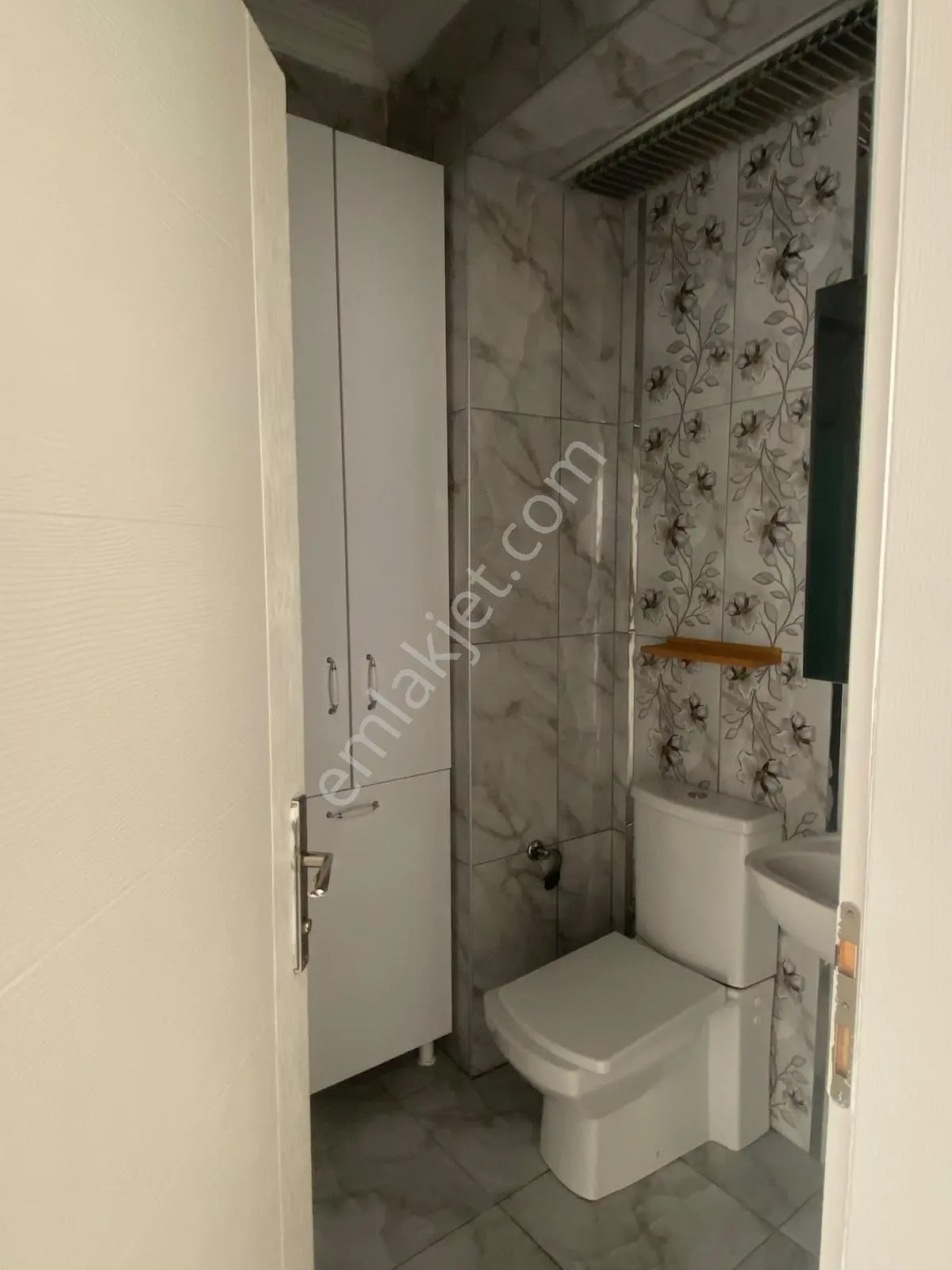 Nova'dan Kepsut Cumhuriyet İlk Okulu Yakını Kiralık 2+1 Daire - Görsel 5
