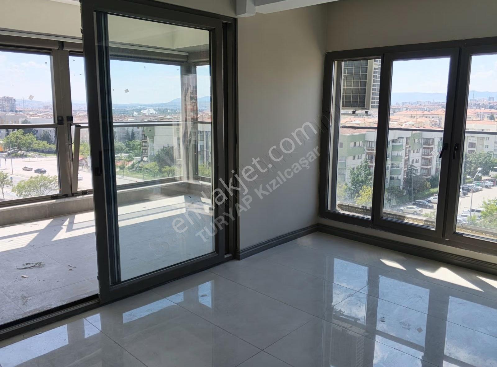 For Rent. Gökdemir Premium Cadde Cepheli C Blok Kiralık 4+1 - Görsel 9