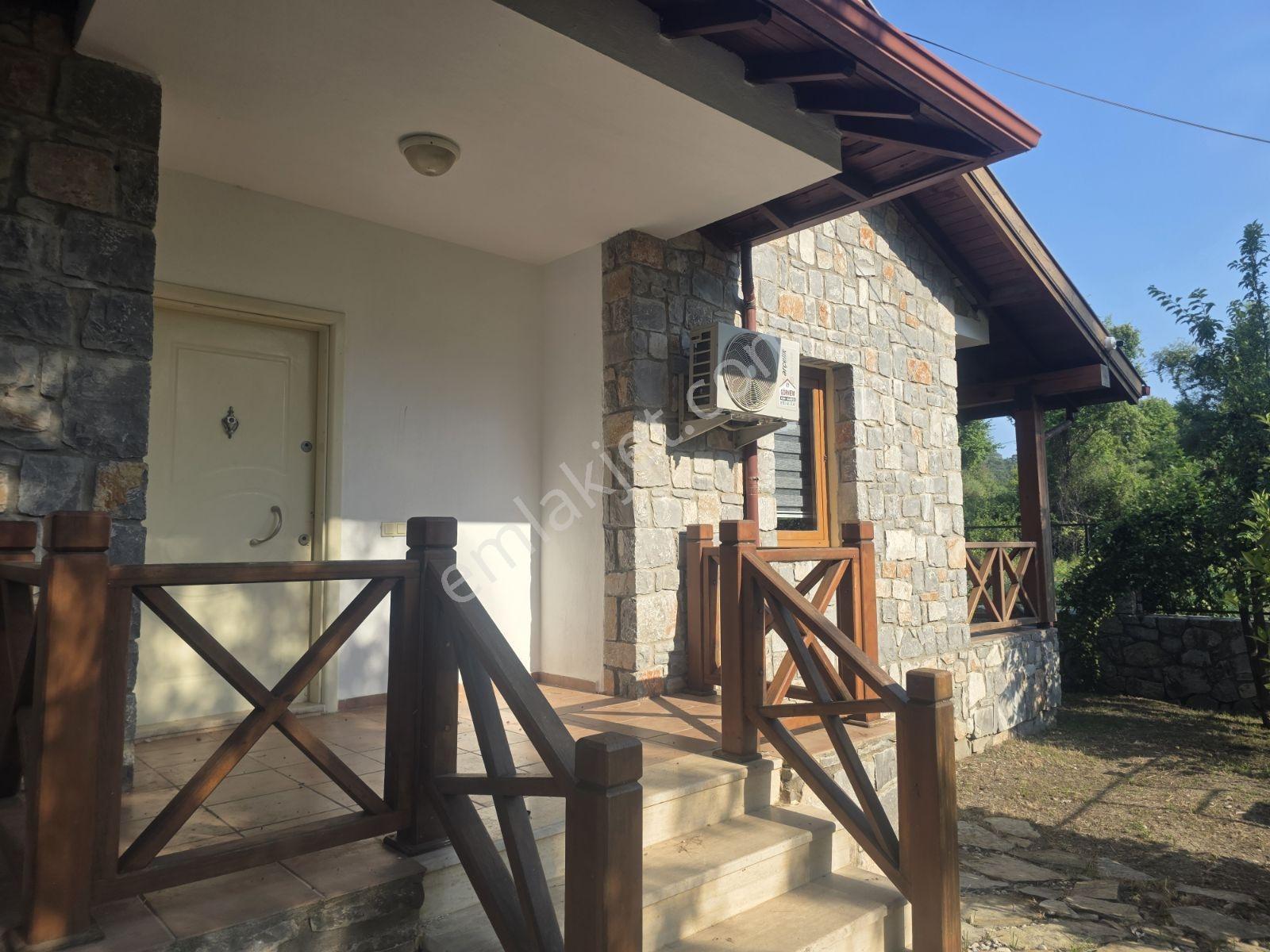 Yetkili Ofis-inlice Plajına Yürüme Mesafesinde Havuzlu Villa - Görsel 8