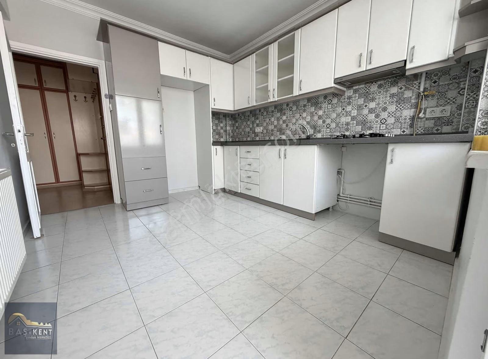 Barutluk Mahallesi'nde Merkezi Konumda 2+1 Kiralık Daire - Görsel 21