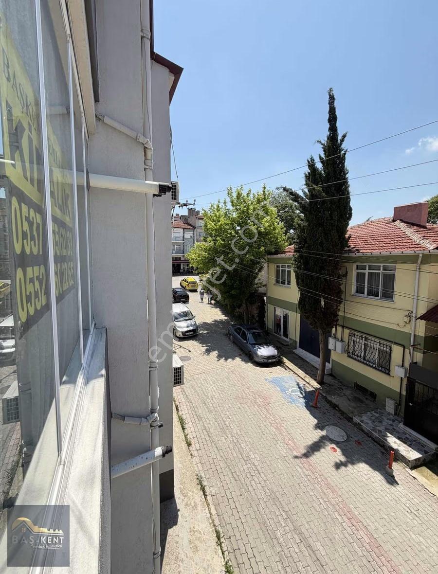 Barutluk Mahallesi'nde Merkezi Konumda 2+1 Kiralık Daire - Görsel 19