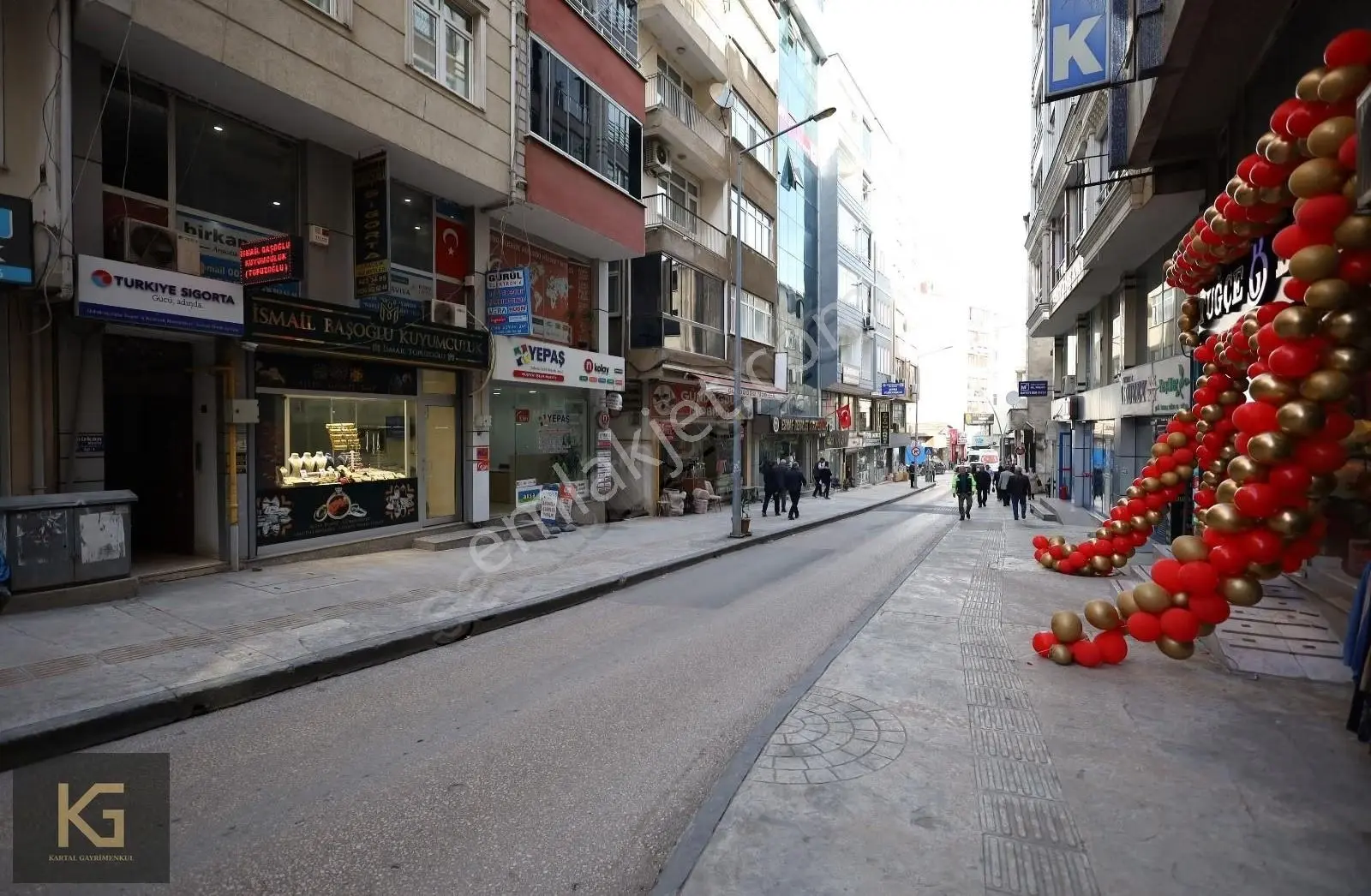-kartal Gayrimenkul'den- Şehir Merkezinde Tek Tapulu İki Daire