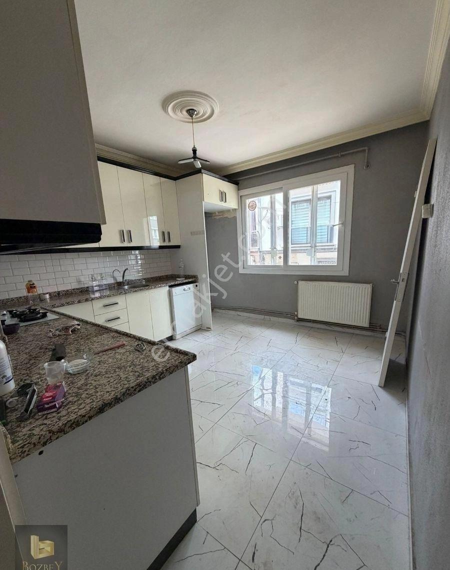 Buca Fırat Mahallesi 2+1 110 M2 Kapalı Mutfak Doğalgazlı Kiralık Daire - Görsel 3