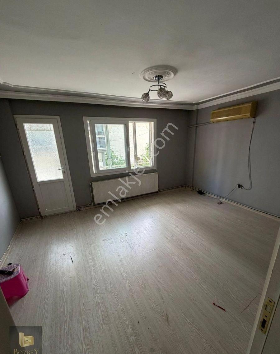 Buca Fırat Mahallesi 2+1 110 M2 Kapalı Mutfak Doğalgazlı Kiralık Daire - Görsel 6