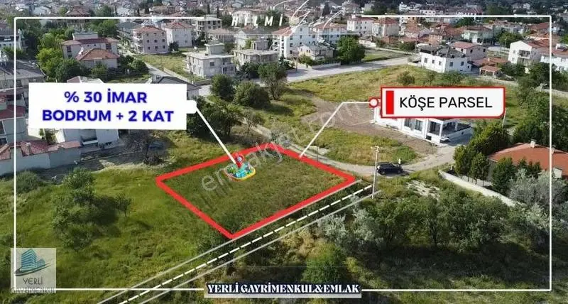 Yerli Gayrimenkul'den Çatlar Mah. 438 M² Köşe Parsel Arsa - Görsel 3
