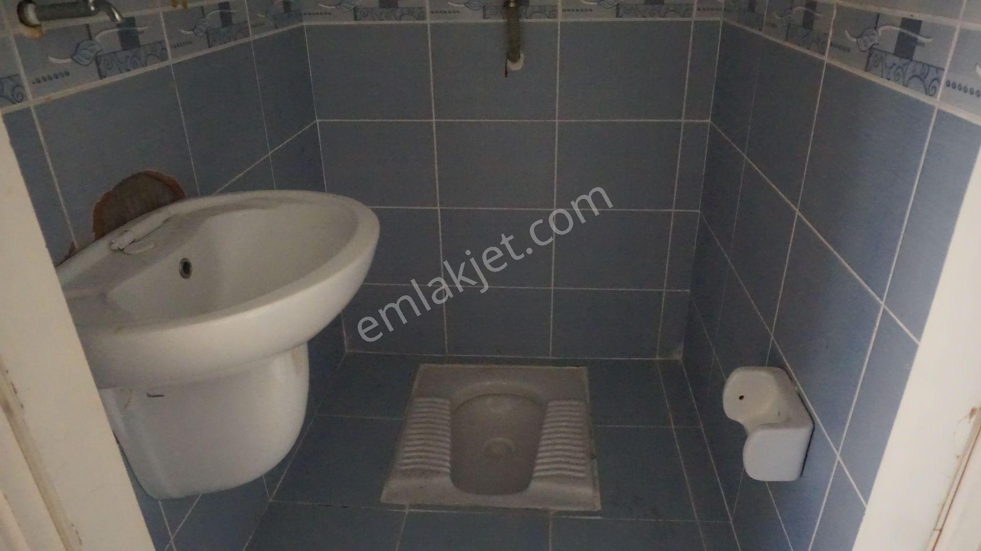 Asarlıkda Satılık 2+1 Doğalgaz Kombili+balkonlu Çiğli Serkan Emlak Dan - Görsel 17