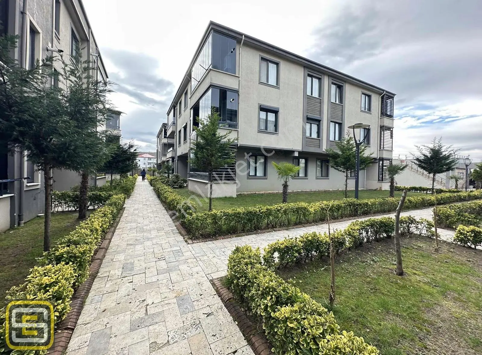 Karasu Da Havuzlu Site İçerisinde Ara Kat 1+1 60 M2 Yazlık Daire - Görsel 2