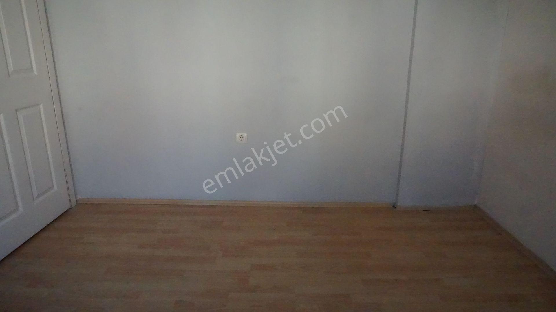 Asarlıkda Kiralık 2+1 Doğalgaz Kombili+balkonlu Çiğli Serkan Emlak Dan - Görsel 11