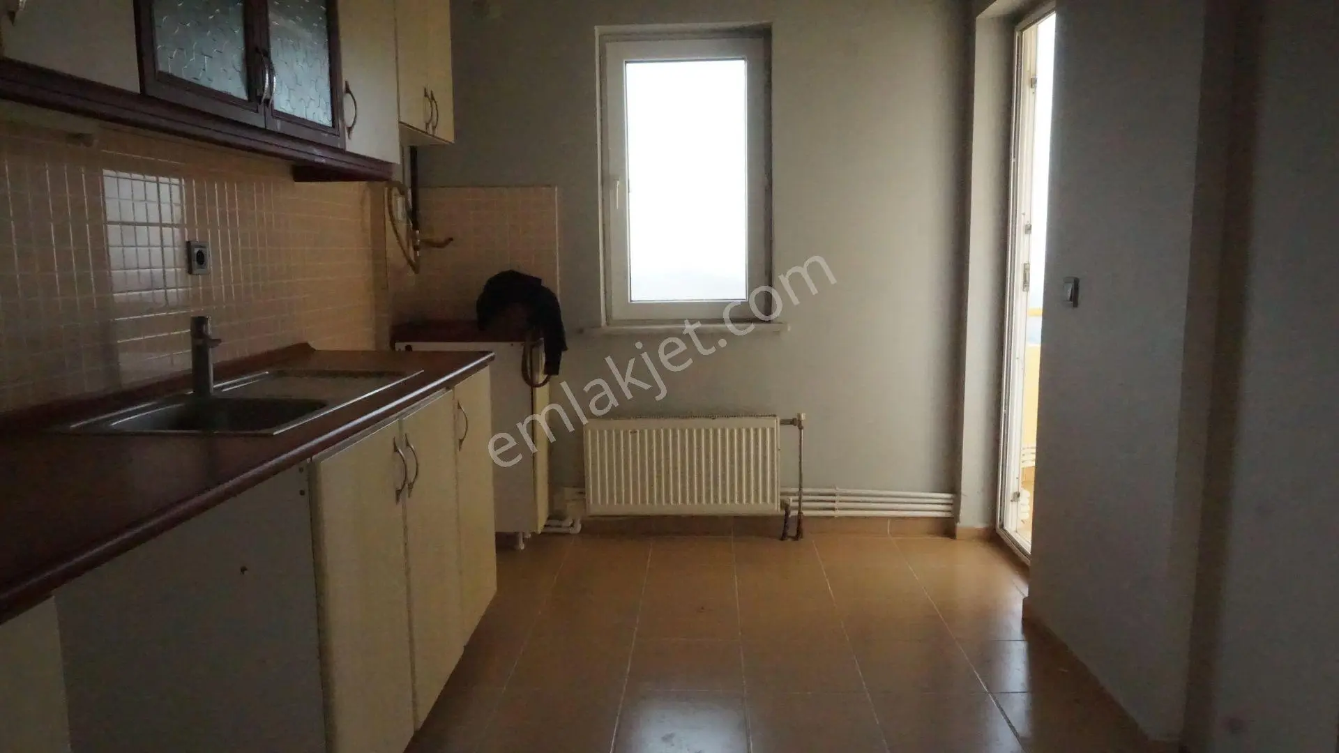 Asarlıkda Kiralık 2+1 Doğalgaz Kombili+balkonlu Çiğli Serkan Emlak Dan - Görsel 2