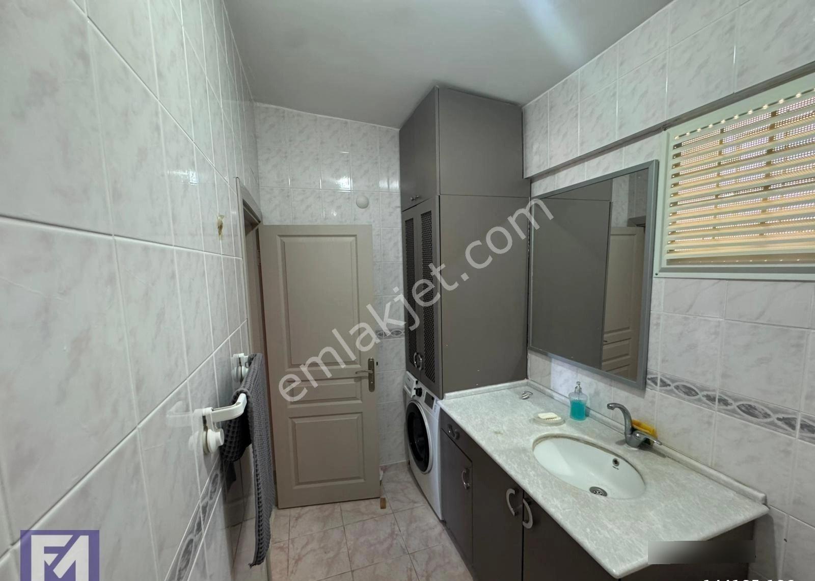 Eskifoça Denizkent Sitesin De Eşyalı Kiralık Villa - Görsel 8