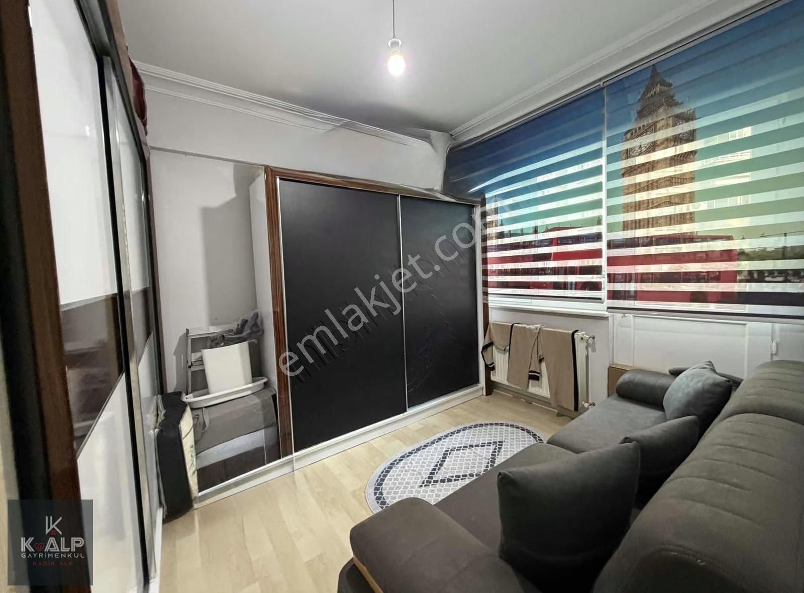 Site 2010'da Satılık 4+1 Daire.bahçe Cepheli Masrafsız - Görsel 32