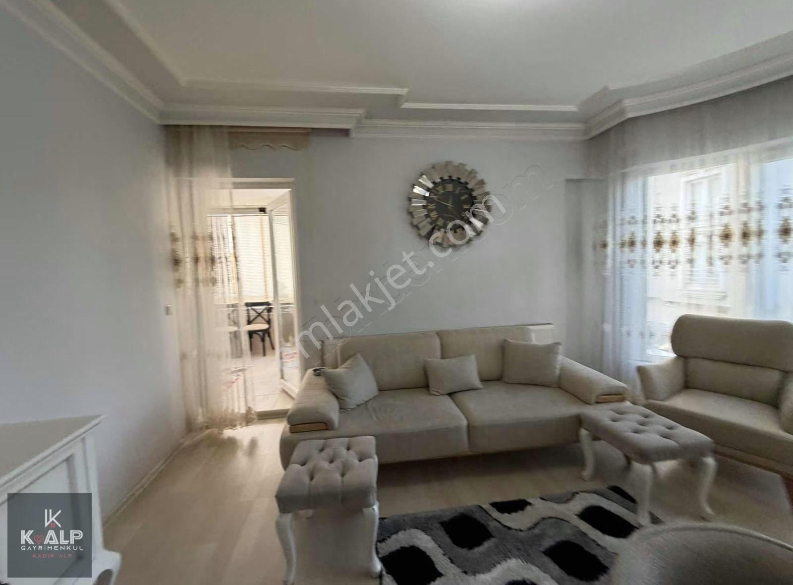Site 2010'da Satılık 4+1 Daire.bahçe Cepheli Masrafsız - Görsel 12