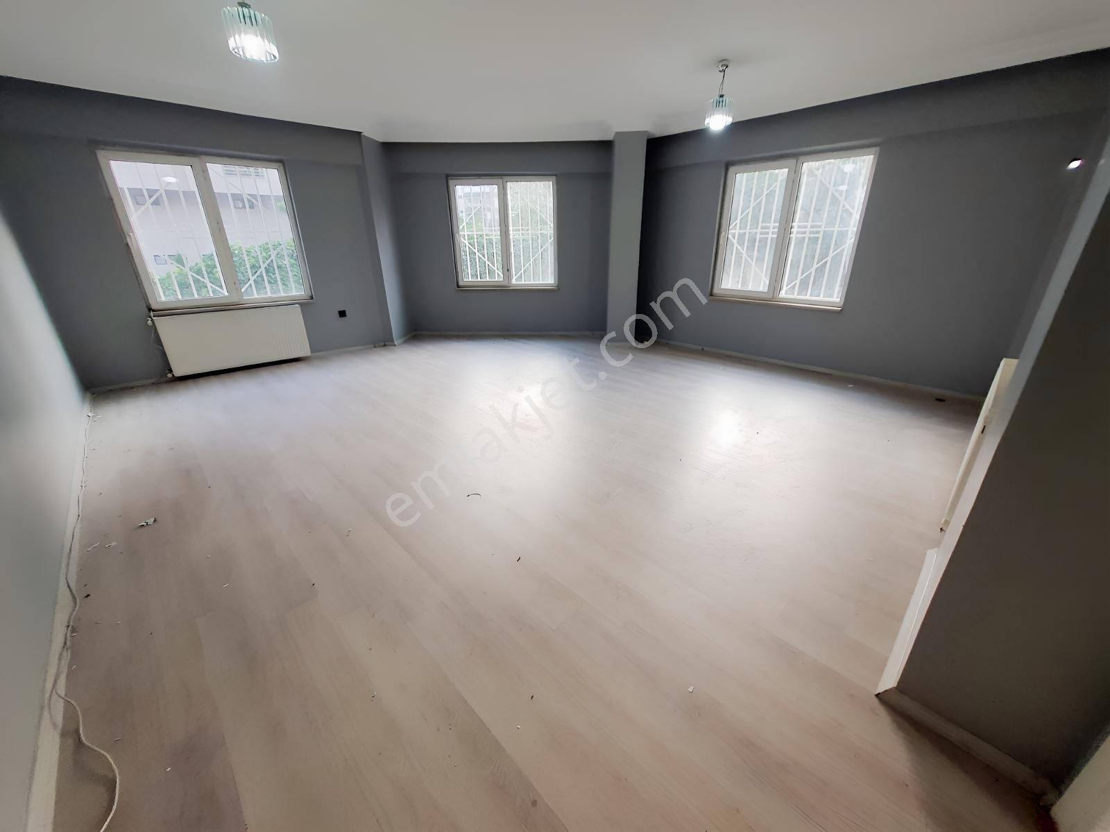 Öznur Emlak'tan Akbayır'da Kiralık 3+1 Daire - Görsel 4