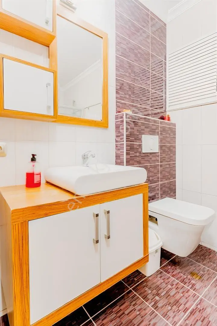 Kuşadası Geniş Ferah Kendine Ait 500 M2 Bahçesi Olan Özel Daire - Görsel 3