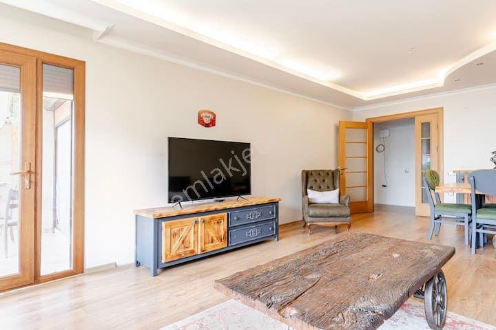 Kuşadası Geniş Ferah Kendine Ait 500 M2 Bahçesi Olan Özel Daire - Görsel 8