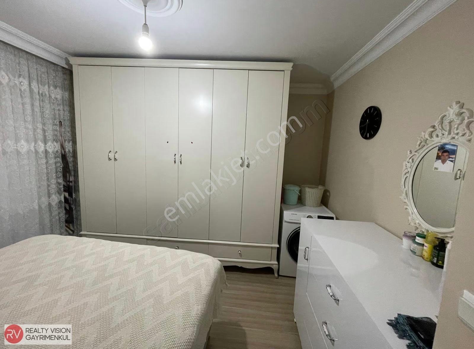 Sultanbeyli Adil Mah. Kullanışlı 4+1 Ters Dublex Daire - Görsel 6