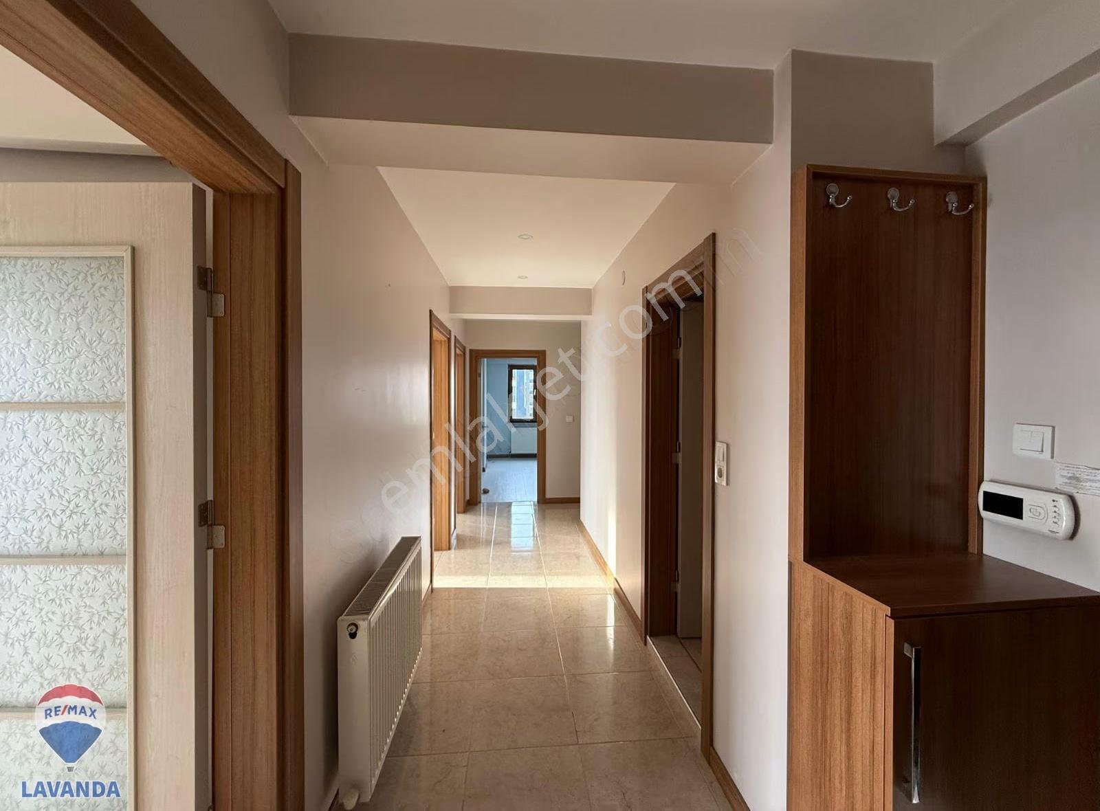 Remax Lavanda Dan Muhittin Mahallesi'nde Kiralık 3+1 Daire - Görsel 2